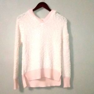 Medium textured pink hoodie sweater